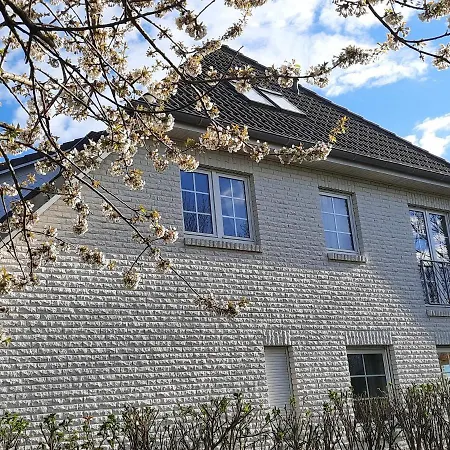 Appartement Wormshoeft 16 *